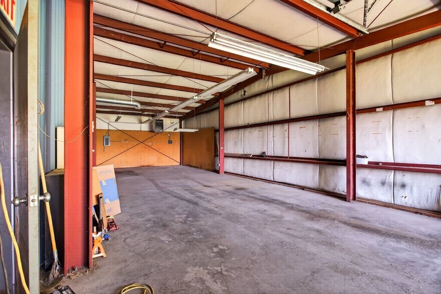 More Photos Of 52 Mid Valley Ln, Verona Warehouse For Sale