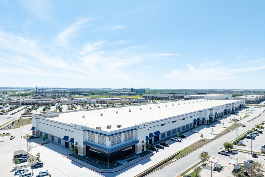 More Photos Of 3532 Highway 114, Fort Worth Distribution For Lease