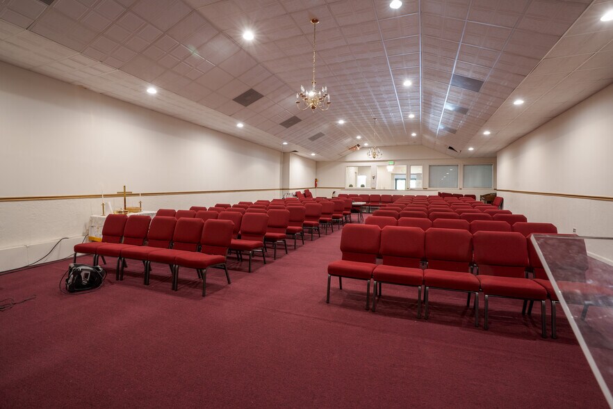 More Photos Of 1105-1107 N Broadway, Baltimore Specialty For Sale