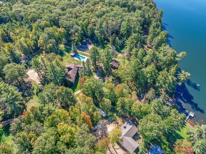 More Photos Of 6119 Co Y Hwy, Hazelhurst Hotel For Sale