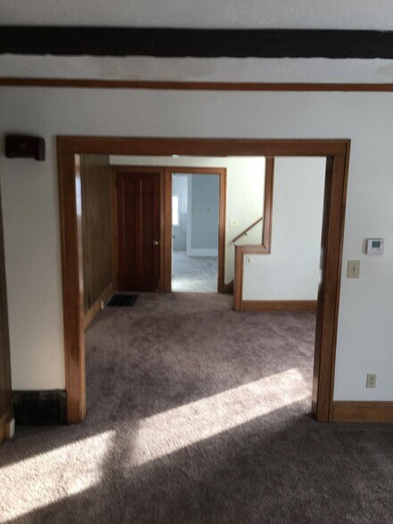 More Photos Of , Bedford Specialty For Sale