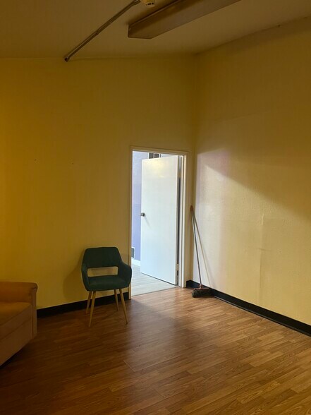 More Photos Of 5909 Camden St, Oakland Daycare Center For Sale