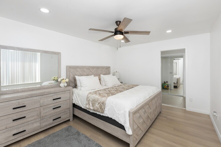 More Photos Of 5590 Shasta Ln, La Mesa Apartments For Sale