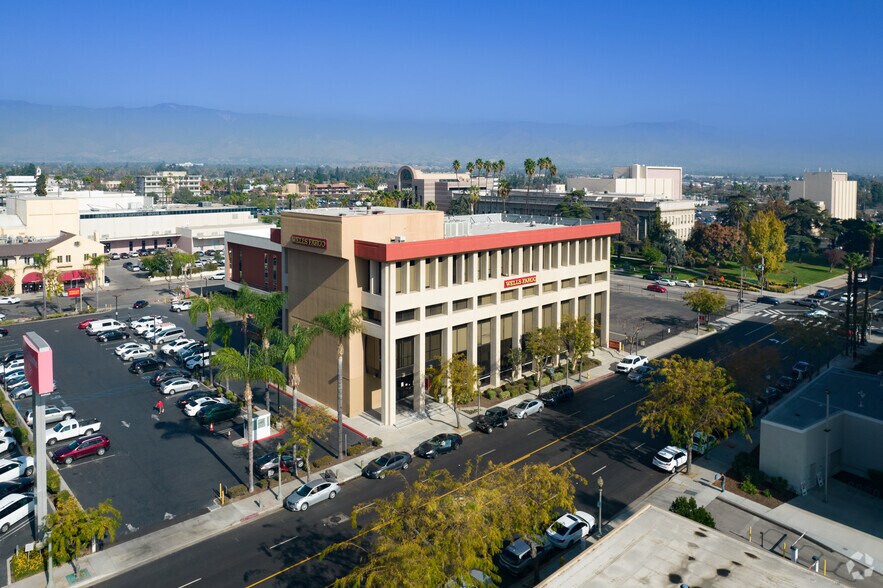 More Photos Of 334 W 3rd St, San Bernardino Office For Sale
