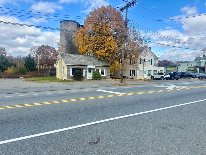 More Photos Of 717 Route 46, Kenvil Storefront Retail Office For Lease