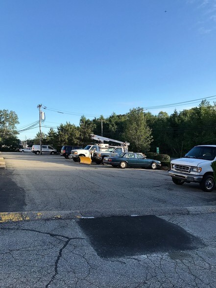 More Photos Of 1020 Turnpike St, Canton Warehouse For Lease