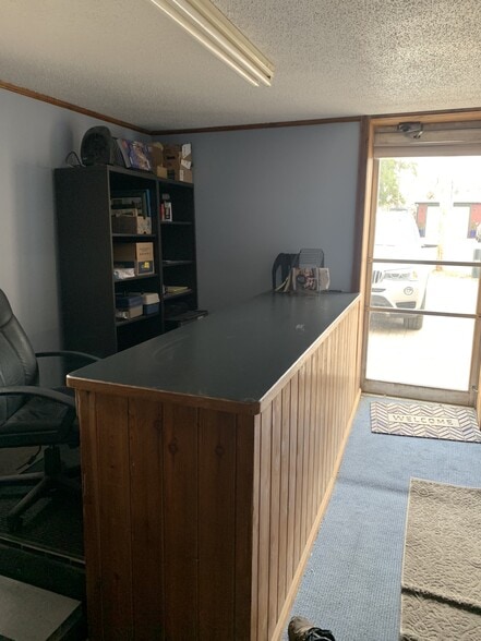 More Photos Of 106 Louis St W, Cologne Service For Sale