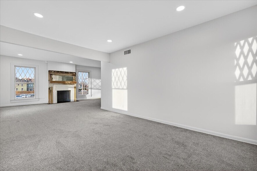 More Photos Of 822 S Johnstone Ave, Bartlesville Freestanding For Sale