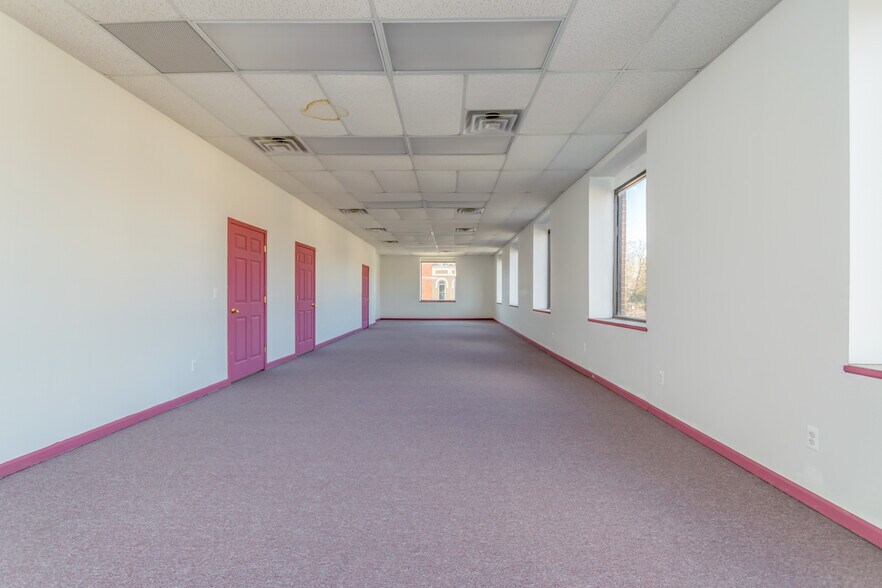 More Photos Of 107 S Main St, Almont Restaurant For Lease