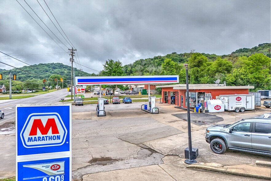 More Photos Of 2197-2231 Hillsboro Rd, Franklin Freestanding For Sale