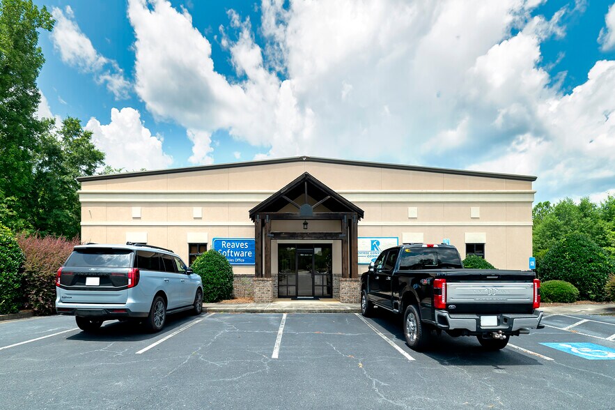 More Photos Of 4611 Ivey Dr, Macon-Bibb Office For Lease
