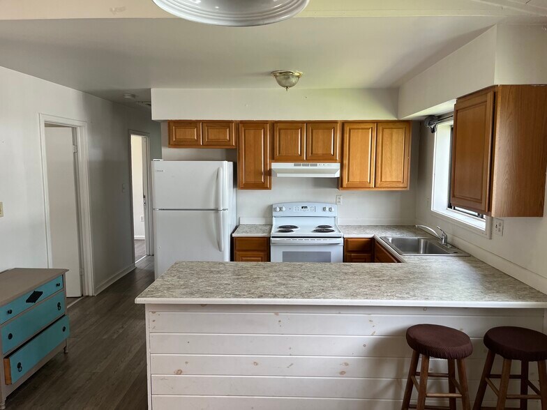 More Photos Of 80 Broad St, Plattsburgh Specialty For Sale