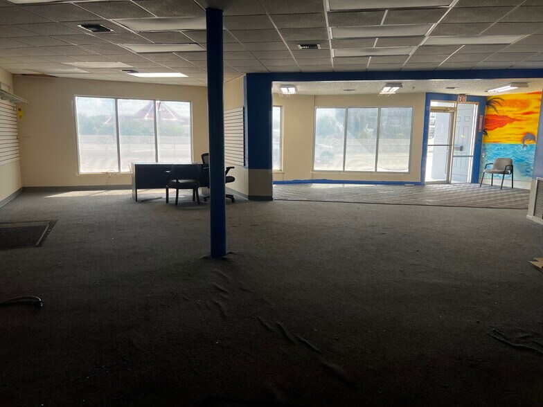 More Photos Of 10300 Us Highway 19 N, Pinellas Park Manufacturing For Sale