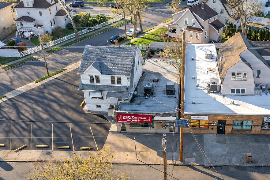 More Photos Of 851-853 Main St, Hackensack Storefront Retail Residential For Lease