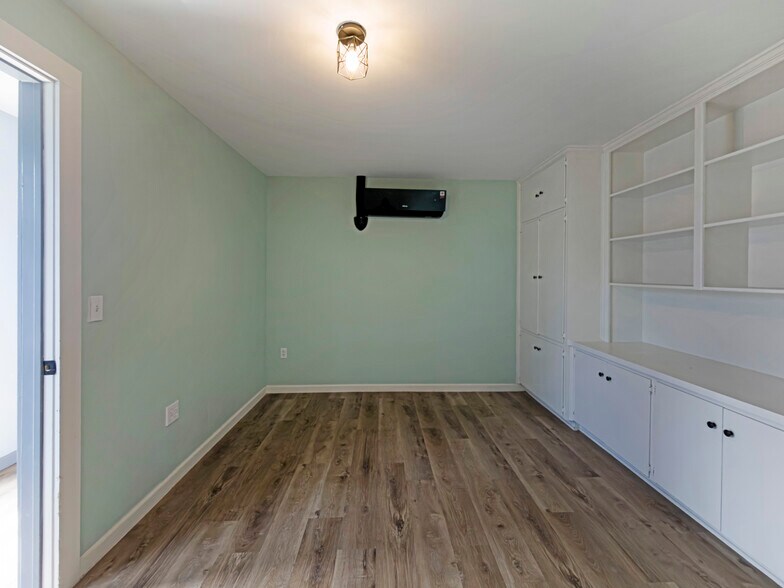 More Photos Of 14 N 10th St, Temple Research And Development For Sale