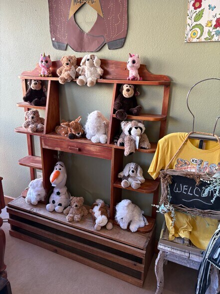 More Photos Of 145 E Main St, Sedan General Retail For Sale