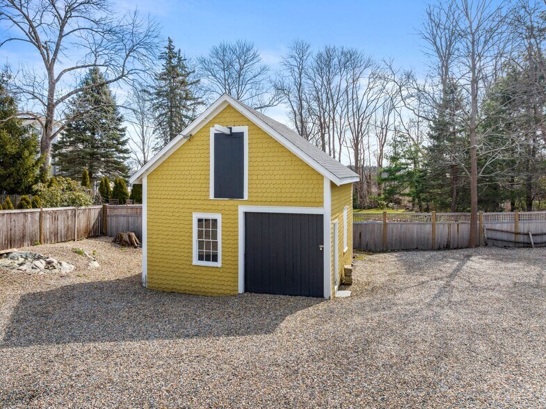 More Photos Of 15 Brook St, Cohasset Office Residential For Sale