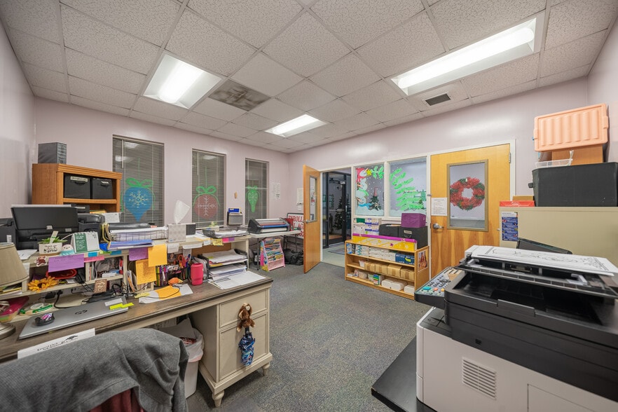 More Photos Of 1004 Old Plank Rd, High Point Daycare Center For Sale