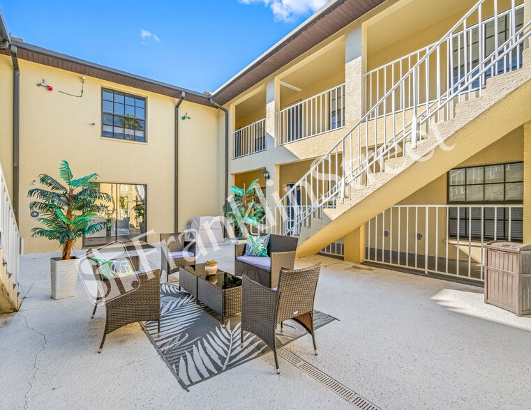 More Photos Of 10490 Chalmer St, Spring Hill Apartments For Sale