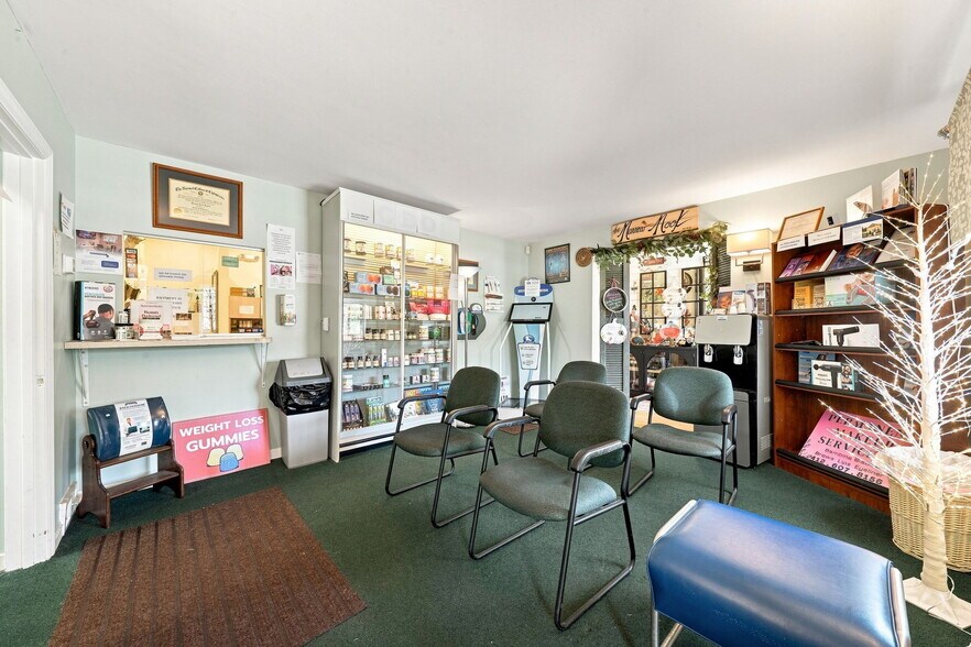More Photos Of 1802 Lincoln Way, McKeesport Medical For Sale