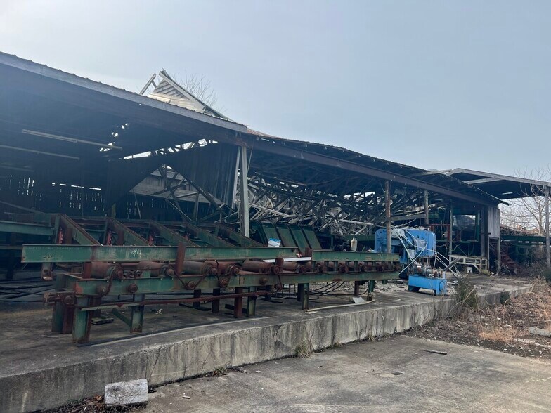 More Photos Of 3016 Highway 81, Fall Branch Land For Sale