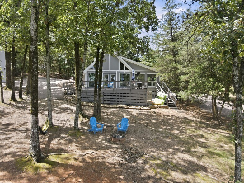More Photos Of 108 E Barker Creek Dr, Scroggins Specialty For Sale