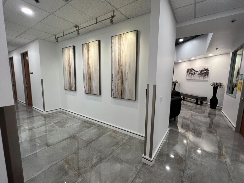 More Photos Of 4097 Trail Creek Rd, Riverside Light Manufacturing For Lease