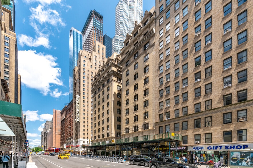 More Photos Of 853 Seventh Ave, New York Apartments For Lease