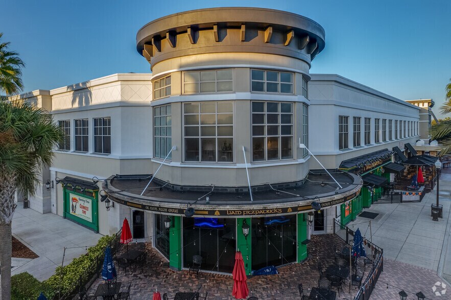 More Photos Of 950 Colonial Grand Ln, Lake Mary Unknown For Lease