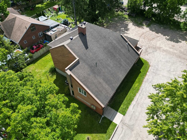 More Photos Of 844 Frederick St, Kitchener Office For Sale