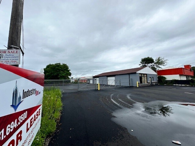 More Photos Of 116 Saxon Ave, Bay Shore Service For Sale