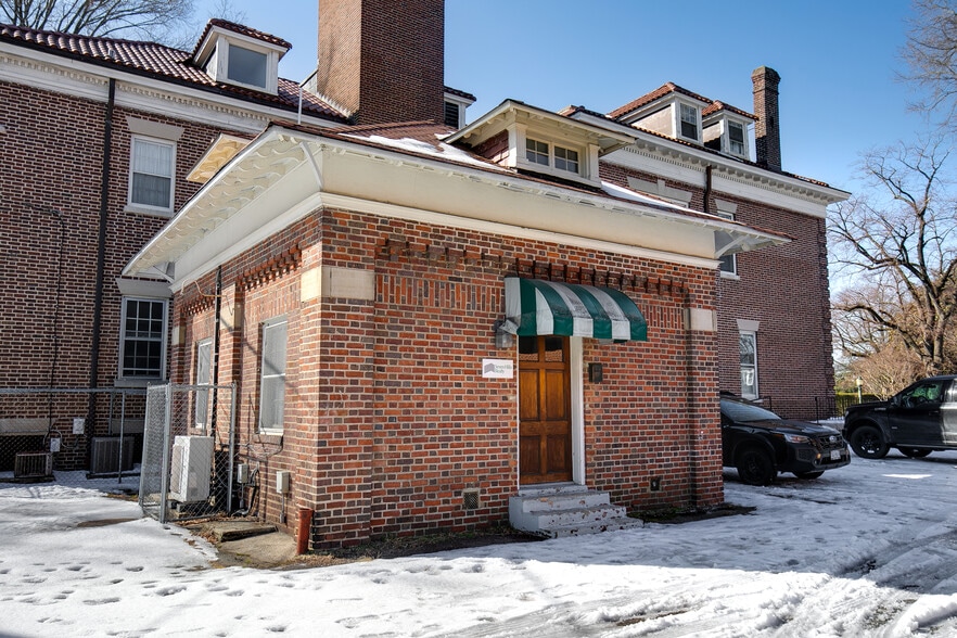 More Photos Of 311 S Arthur Ashe Boulevard, Richmond Office Residential For Sale