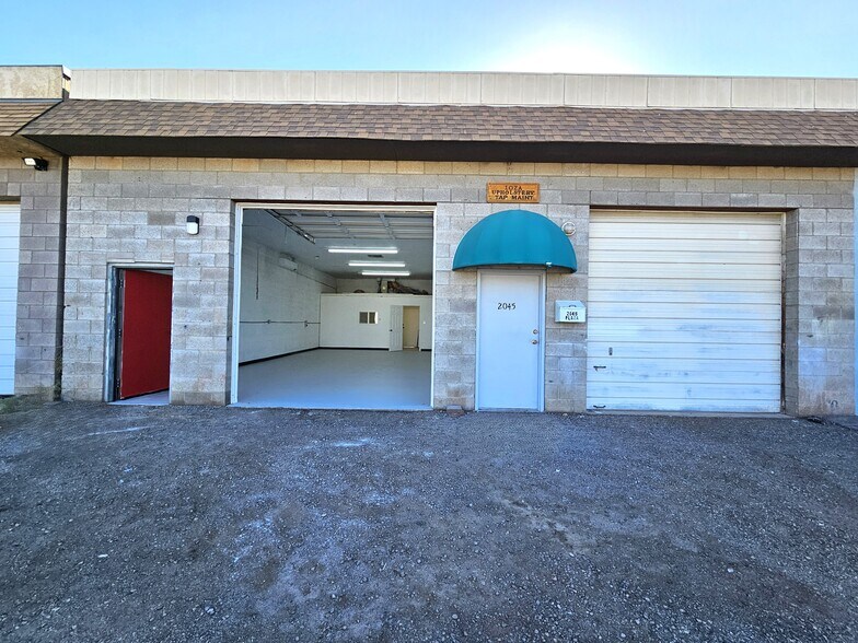 More Photos Of 2045 Plaza Dr, Bullhead City Flex For Lease