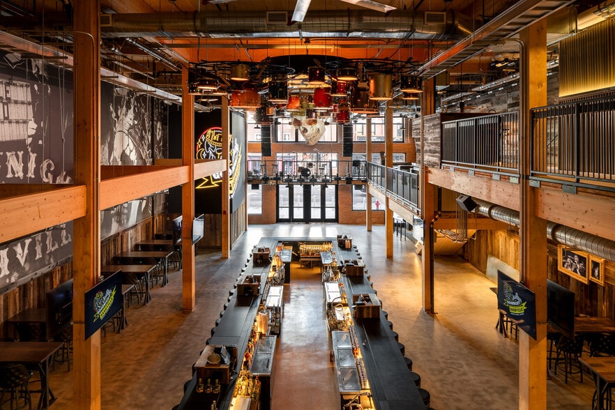 More Photos Of 209 Broadway, Nashville Bar For Sale