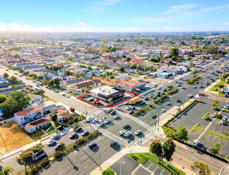 More Photos Of 14211 Beach Blvd, Westminster Freestanding For Lease