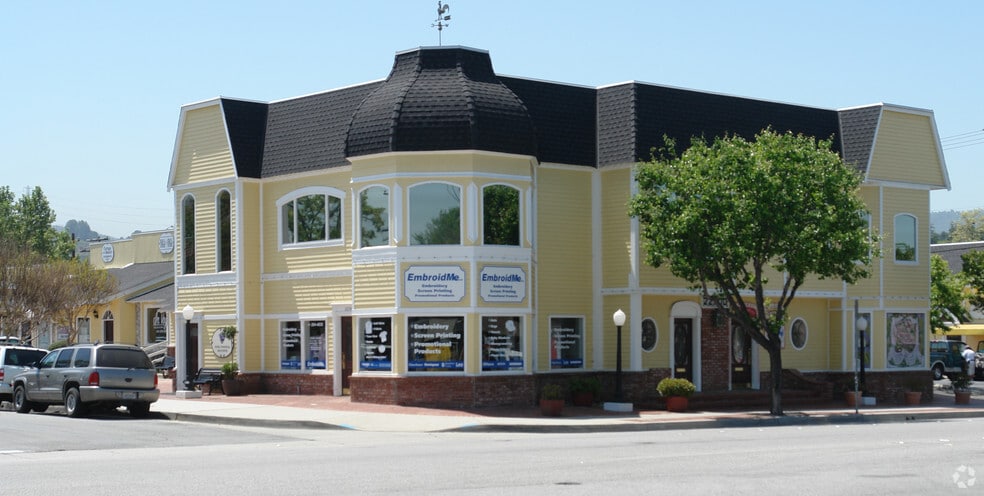 Primary Photo Of 22700 Lyons Ave, Newhall Office For Lease