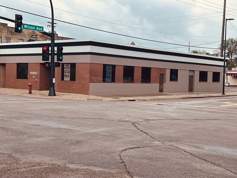 More Photos Of 423 Saint Germain St E, Saint Cloud Restaurant For Lease