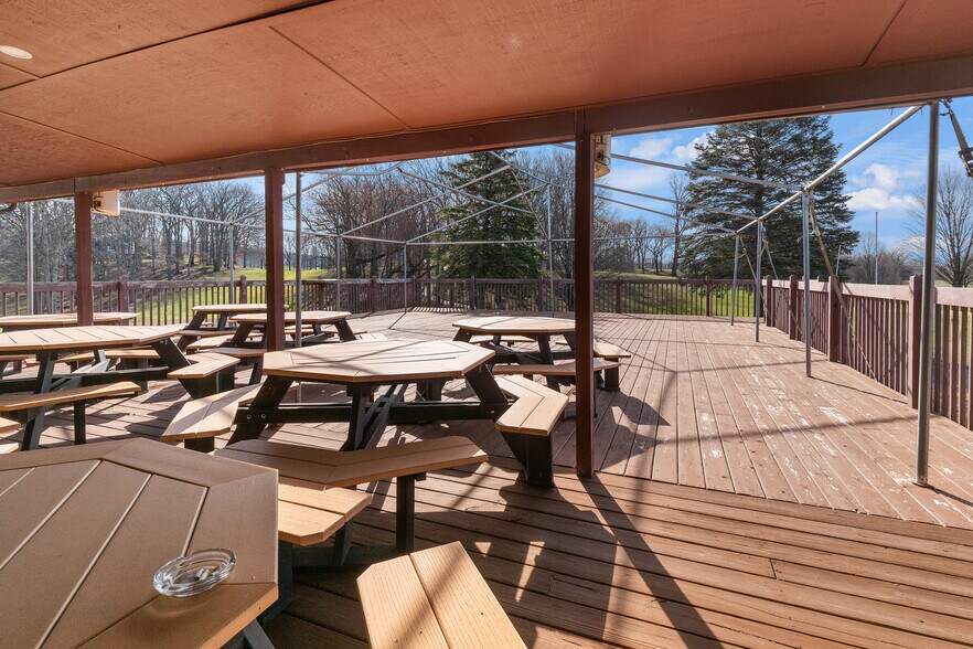 More Photos Of 1445 275 N Rd, Angola Sports And Entertainment For Sale