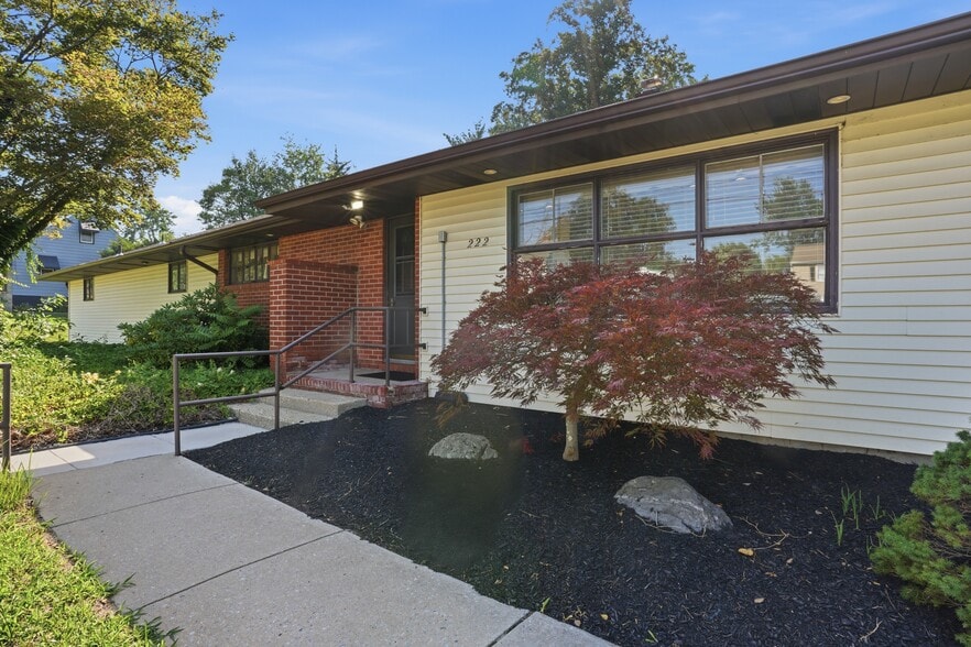 More Photos Of 222 Gibbsboro Rd, Clementon Office For Sale