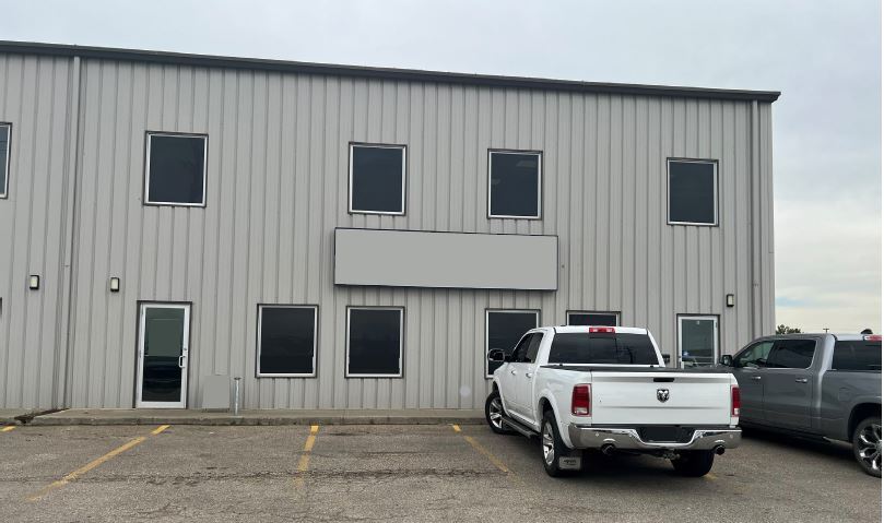 Primary Photo Of 7609 Sparrow Dr, Leduc Warehouse For Lease