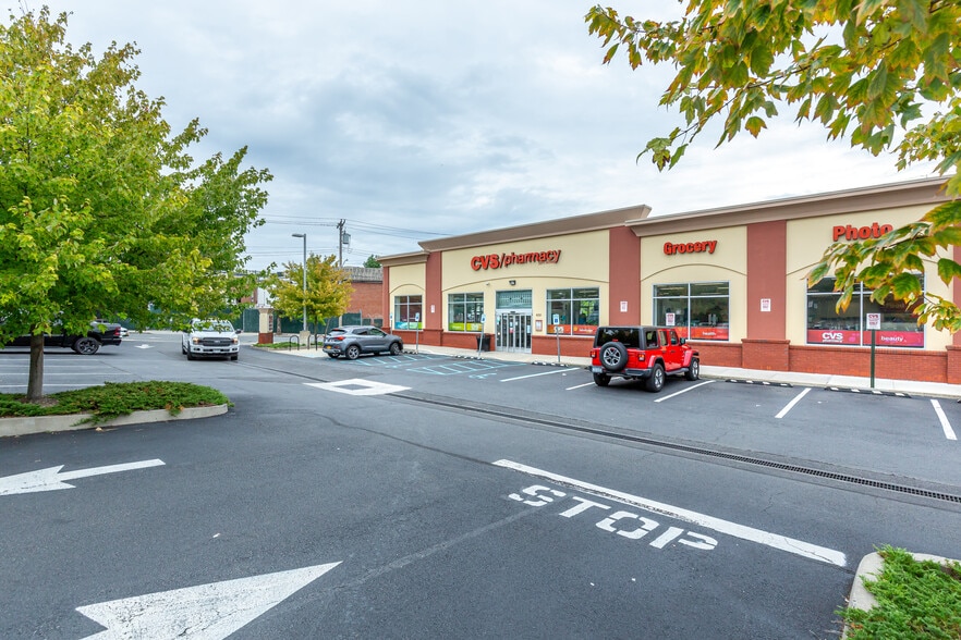 More Photos Of 4051-4055 Hylan Blvd, Staten Island Drugstore For Sale