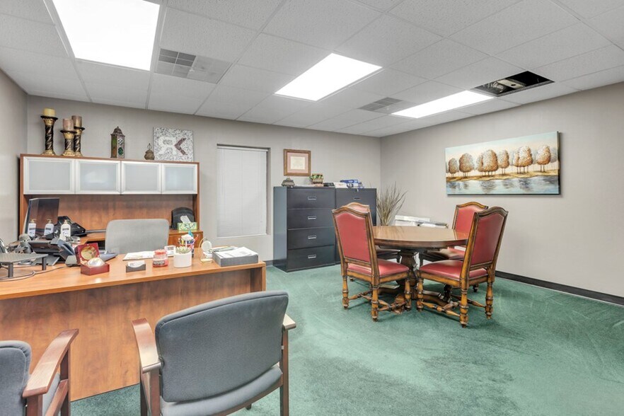 More Photos Of 809 Tower Dr, Odessa Loft Creative Space For Sale