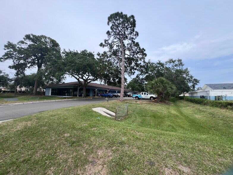 More Photos Of 4102 34th St S, Saint Petersburg Storefront Retail Office For Lease