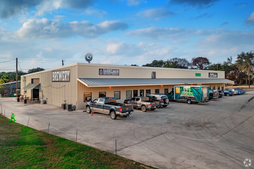 Primary Photo Of 103 Ranger Dr, Boerne Warehouse For Lease
