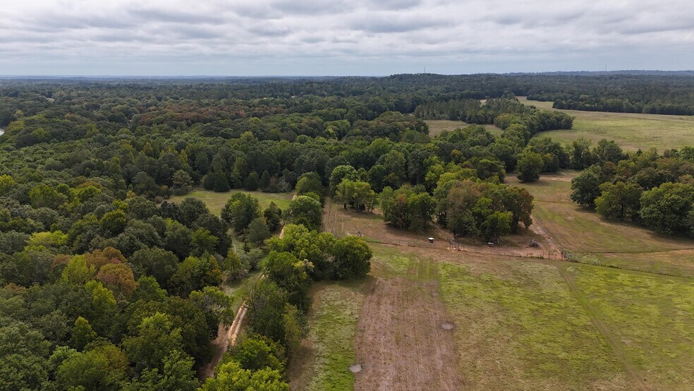 More Photos Of 6040 AL-28, Pine Apple Lodge Meeting Hall For Sale