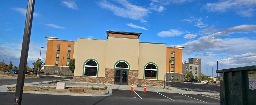 More Photos Of 3719 Plaza Way, Kennewick Freestanding For Lease