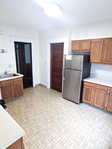 More Photos Of 717-19 Ackerman Ave, Syracuse Apartments For Sale