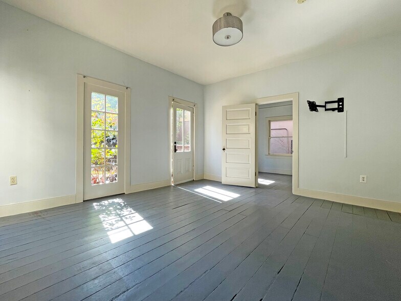 More Photos Of 1960 University Ave, Berkeley Medical For Lease