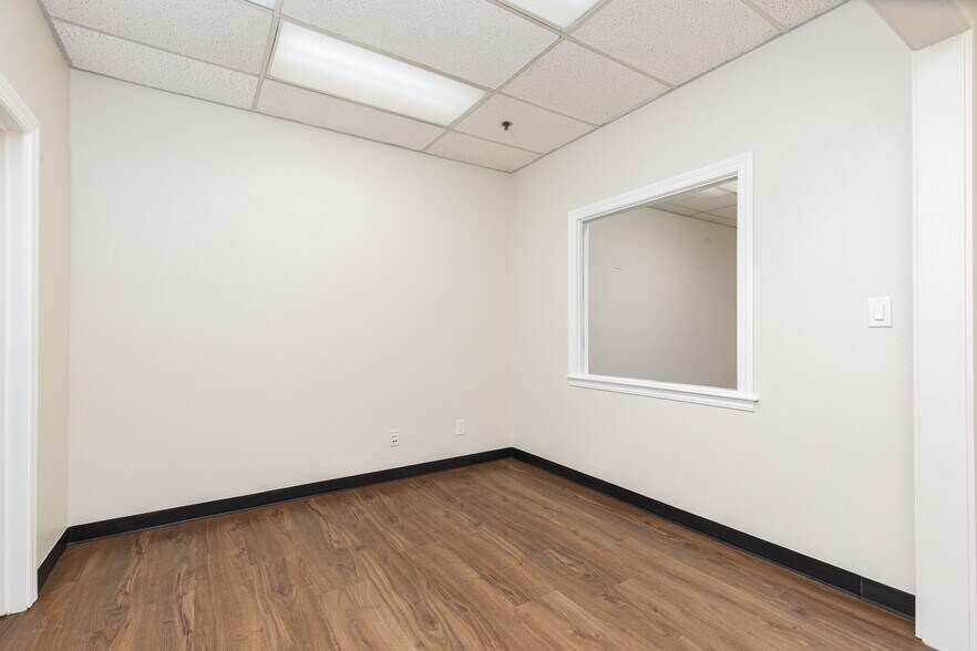 More Photos Of 2881 S Valley View Blvd, Las Vegas Office Residential For Lease