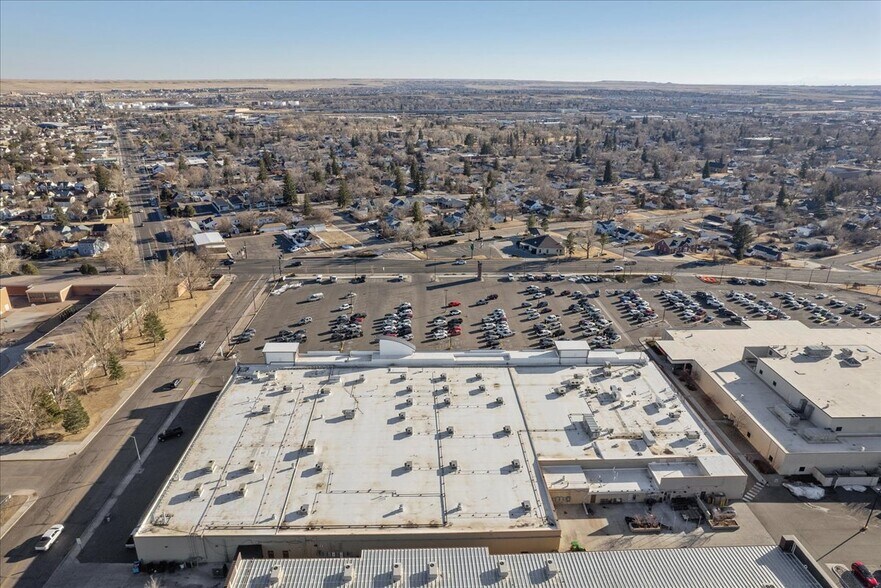 More Photos Of 1616 E Pershing Blvd, Cheyenne Freestanding For Sale